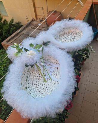 2 Ceste in vimini bianchi addobbate per Matrimonio