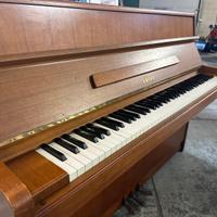 Pianoforte Yamaha verticale