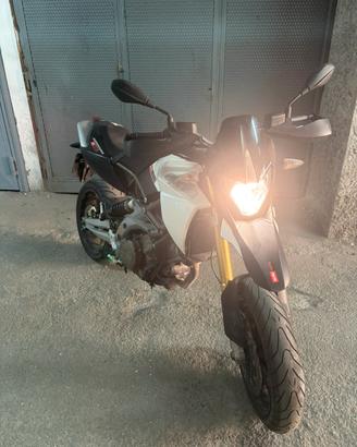 Aprilia Dorsoduro