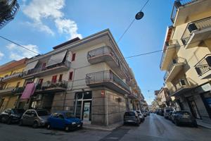 Appartamento e cantina BA003592