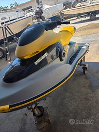 moto d'acqua seadoo 