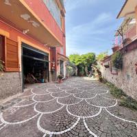 PORZIONE DI TRIFAMILIARE A MUGNANO DI NAPOLI