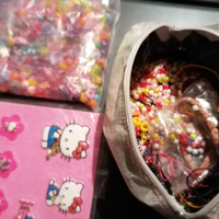 Perline e gadgel per creare braccialetti