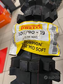 Gomma pirelli scorpion mx32 mid soft 100/90-19