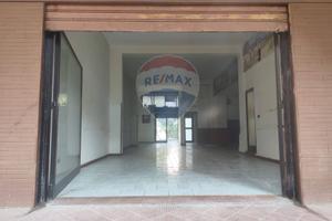 Locale Commerciale - Bari