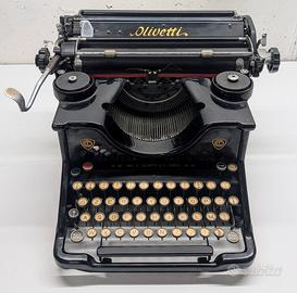 Macchina da scrivere Olivetti M40