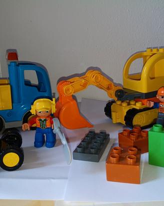 Lego Duplo Exavation Set 10812 per giocare