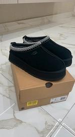UGG Tasman Black