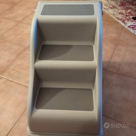 Scala scaletta pieghevole cani gatti