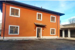 Asta Appartamento indipendente con terreni