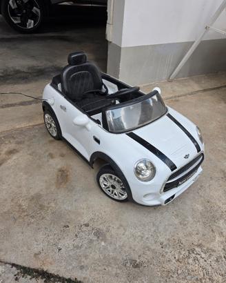 Auto elettrica 12V per bambini - Mini Cabrio