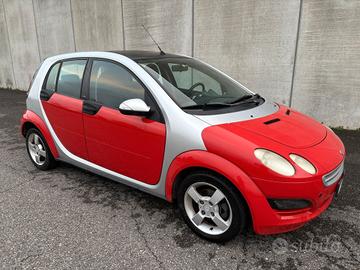 Smart ForFour 1.5 cdi 68CV *NEOPATENTATI*