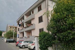 Pescia Monolocale con garage
