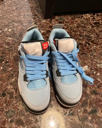 Jordan 4 University blu