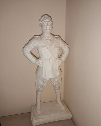 Statua in gesso mussolini