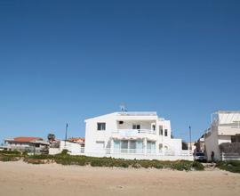 23/30 agosto punta braccetto 10 posti fronte mare