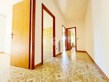 3 LOCALI A ANGUILLARA SABAZIA