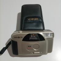 Macchina fotografica Minolta F 25 a rullino.Nuova 
