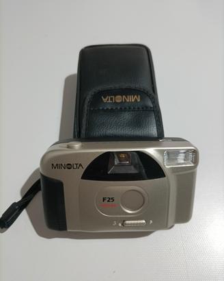 Macchina fotografica Minolta F 25 a rullino.Nuova 
