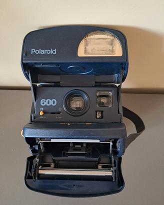 Polaroid 600 con impugnatura laterale