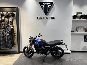 TRIUMPH Speed 400 .