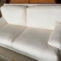 Coppia di divani moderni