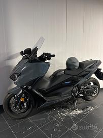 Yamaha T MAX