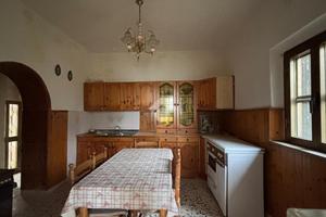 CASA SEMINDIPENDENTE A ARPINO