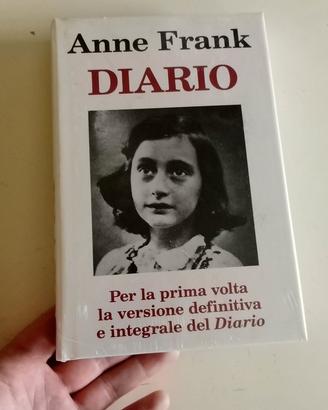 libro "il diario di Anna Frank" NUOVO