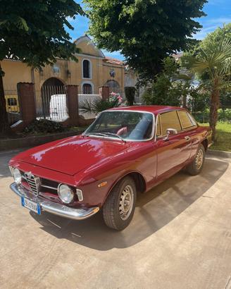 Alfa Romeo GT 1300 Junior Scalino del 1969