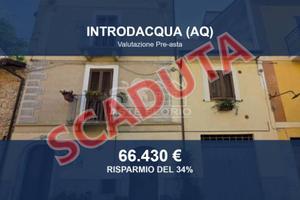 Immobile in asta di 162 m² con box auto a Introdac