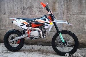 NUOVA PIT BIKE sx 125 / 140 17/14 REPLICA ktm 2025