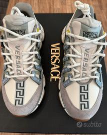 Scarpe nuove versace