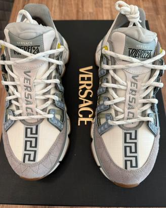 Scarpe nuove versace