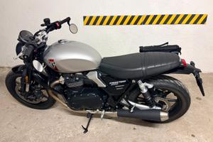 Triumph speed twin 900-04/25-6400km-garanzia uff.l
