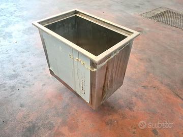 vasca coibentata ad incasso usata