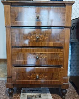 Comodino antico '800 noce intarsiato a 4 cassetti