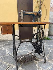 Macchina da cucire SINGER originale del 1929