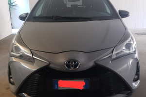 Toyota Yaris Hybrid 1.5 5p Trend "Grey edition"
