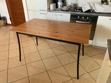 Tavolo da pranzo