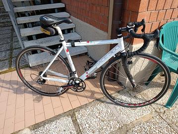 Bici Race 360, telaio alluminio