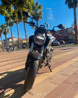 HONDA CB125R