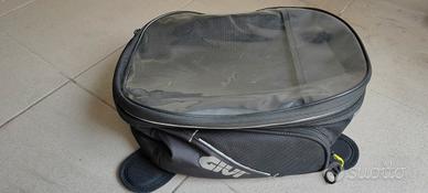 Borsa GIVI magnetica da serbatoio con spallacci
