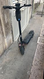 Monopattino elettrico 2 motori