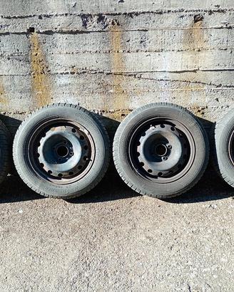 4 gomme invernali M+S 175/65 R14 82T con cerchi