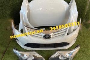 Toyota Avensis 2013 Ricambi parte anteriore