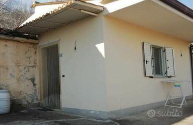 Casa villa in periferia