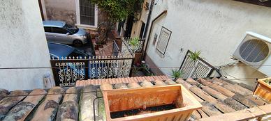 Rarità: Indipendente, terrazza, pressi Via Etnea