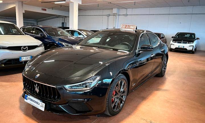 Maserati Ghibli GRANSPORT L4 330 CV MHEV 26000 km