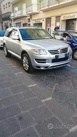 VOLKSWAGEN Touareg 2.5 R5 TDI DPF tiptronic